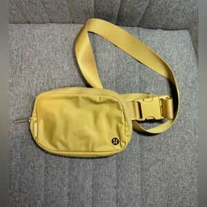 lululemon Everywhere Belt Bag 1L